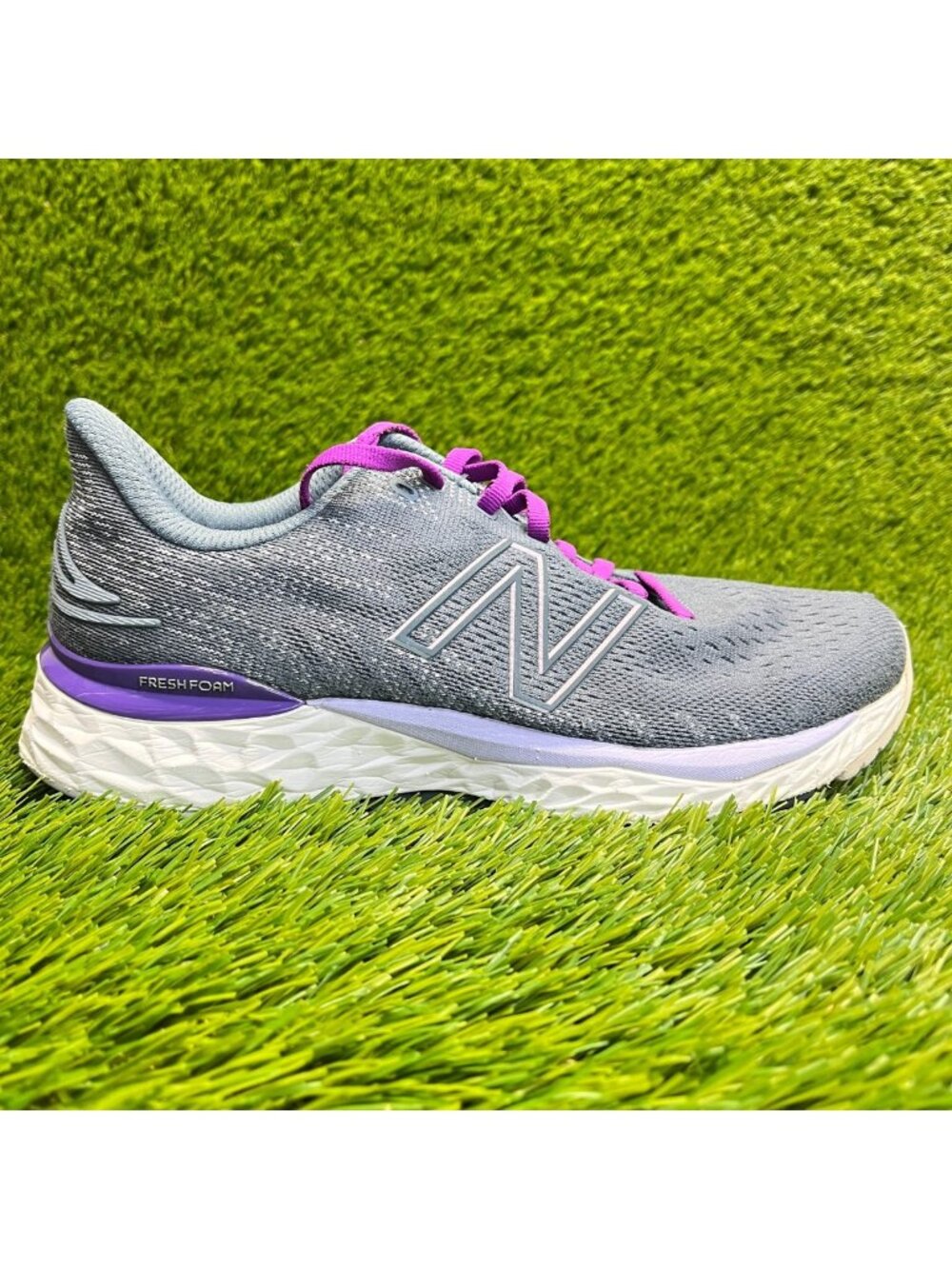 New Balance Fresh Foam 880 V11 Womens Size 9 Gray Running Walking Shoes Sneakers